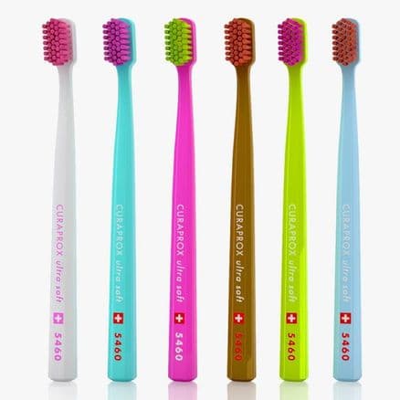 Escova Dental Curaprox Adulto Ultra Macia 5460 Com 1 unidade Cores Sortidas - Portal do Médico