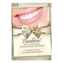 Cartão de Aniversário Sorriso Elegante