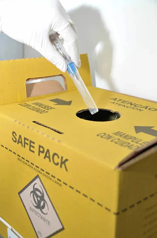 COLETOR DE MATERIAL PERFURO CORTANTE SAFE PACK POLARFIX
